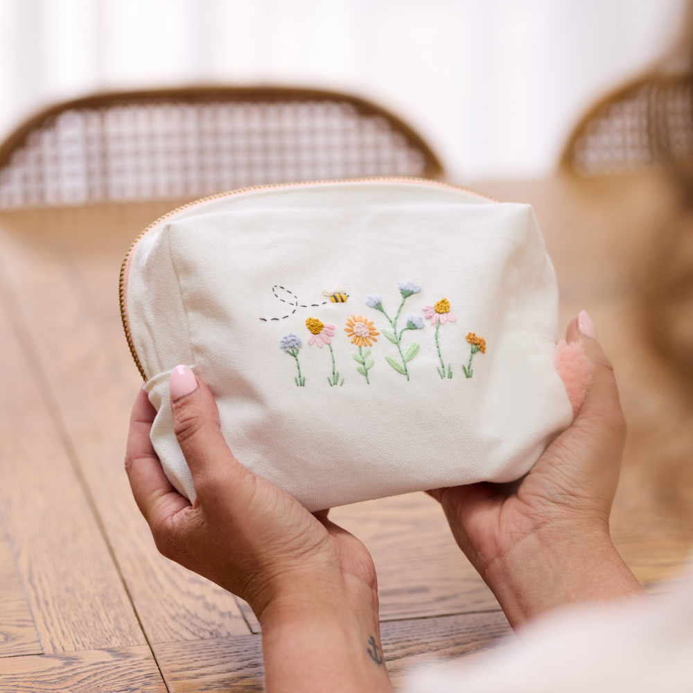 Busy Bee Pencil Case Kit