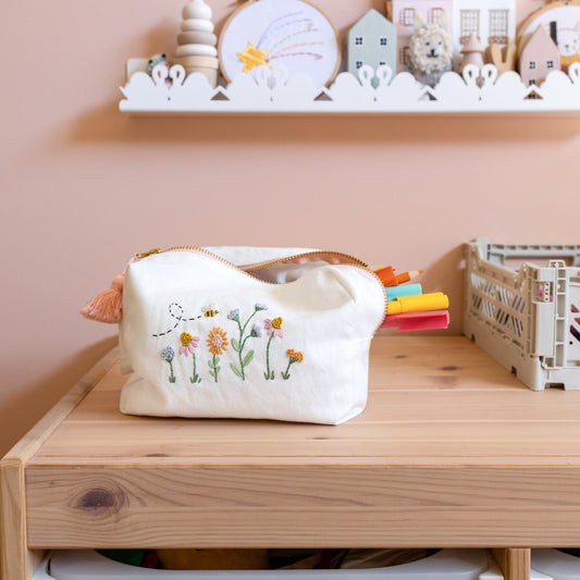 Busy Bee Pencil Case Kit