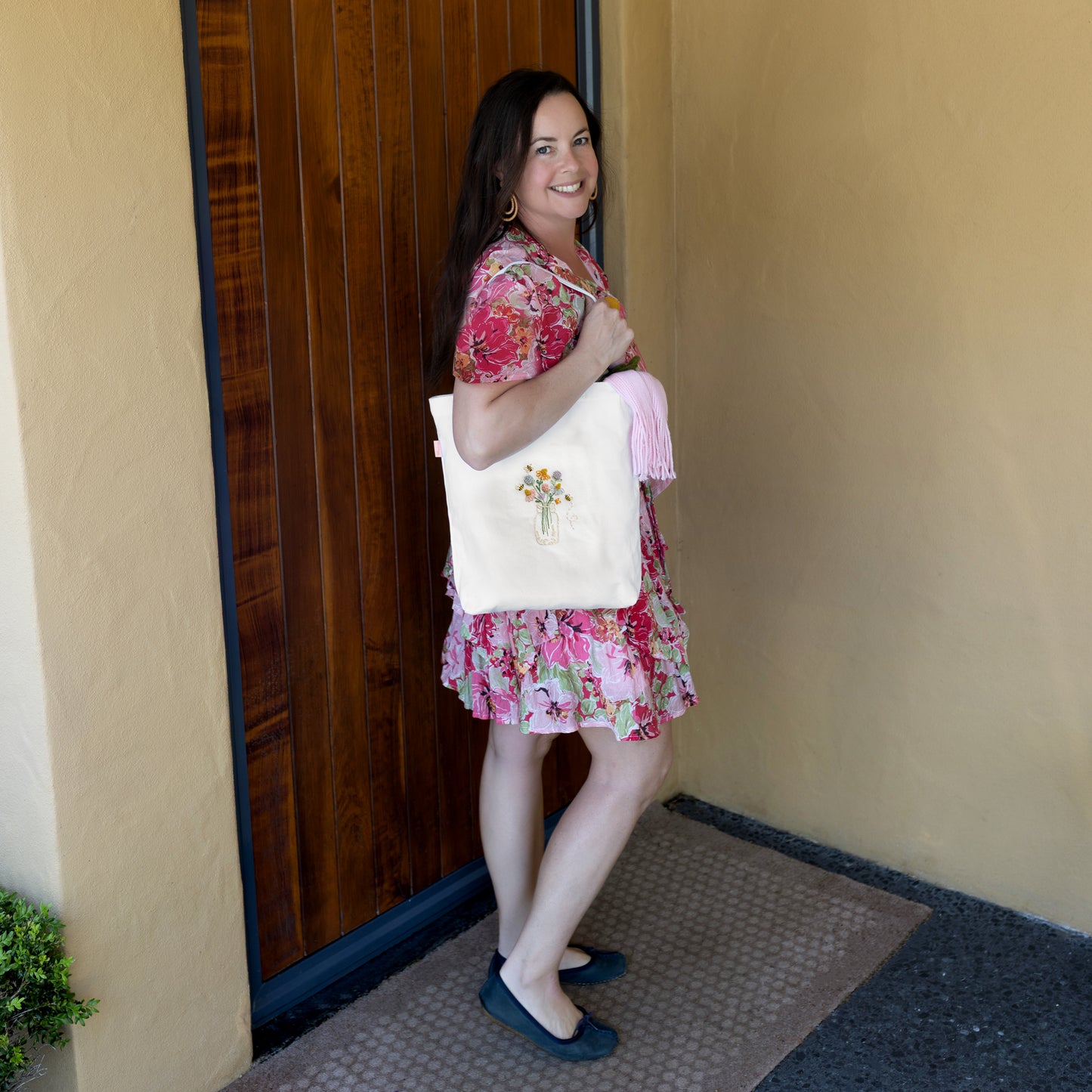 Bee Happy Tote Bag Beginner Kit